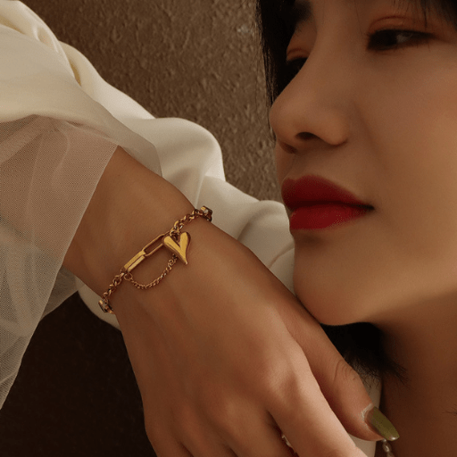 Golden Heartlink Bracelet