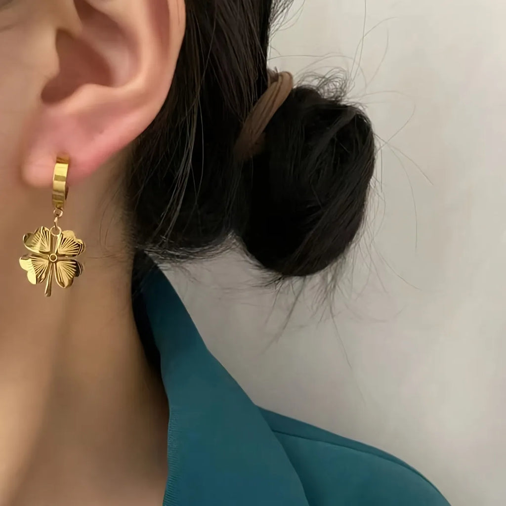 Wishleaf Earring