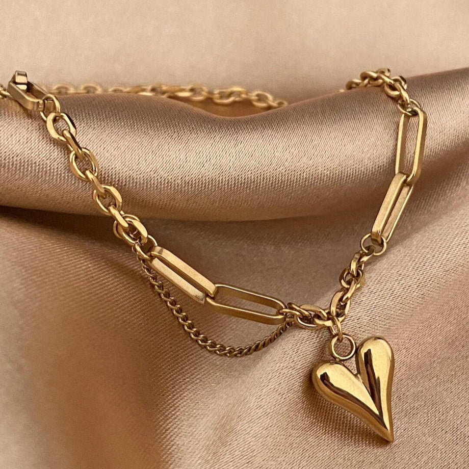 Golden Heartlink Bracelet