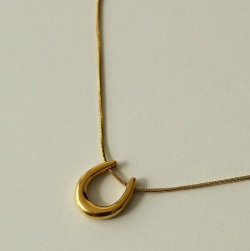 Golden Halo Necklace