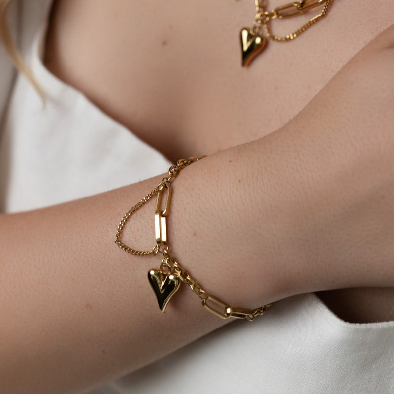 Golden Heartlink Bracelet