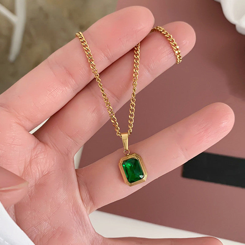 Emerald Embrace Necklace