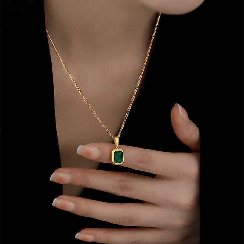 Emerald Embrace Necklace
